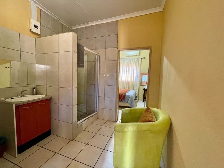 7 Bedroom Property for Sale in Collerville North West